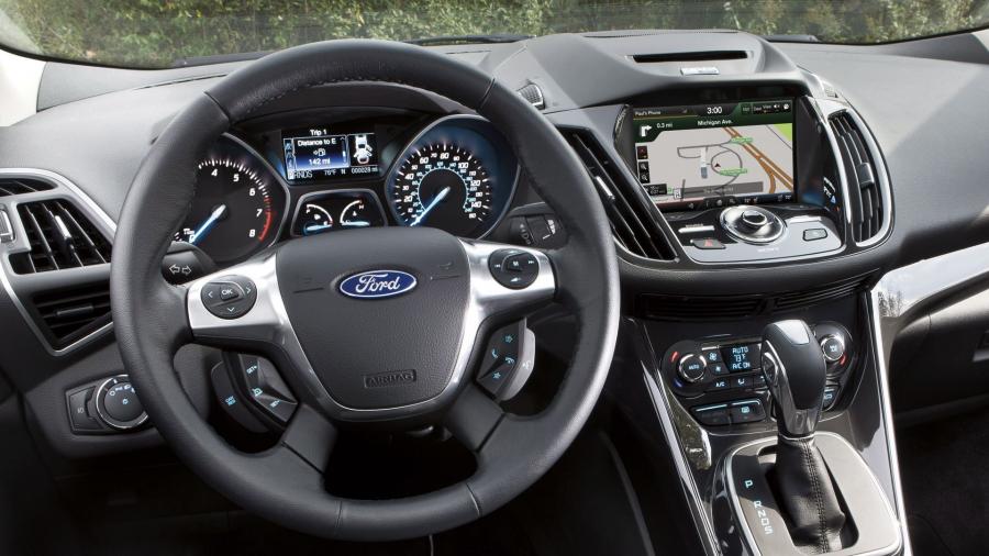  Ford Escape 2013 года  (фото 175 из 222)